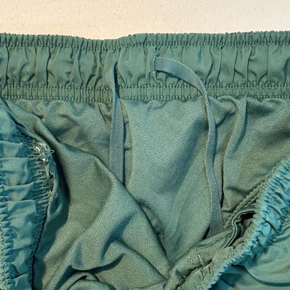 Nike Dri-FIT Tempo Women's Brief-Lined
Running Shorts - flaw - Picture 6 of 8